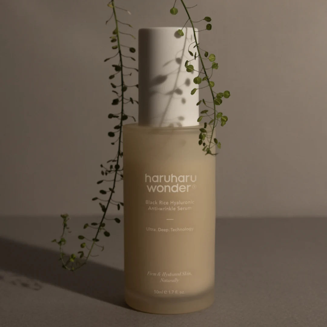 Milky, high-absorption texture of Haruharu Wonder Anti-Wrinkle Serum – Non-sticky, lightweight firming essence for daily use at Atelier De Glow UK.