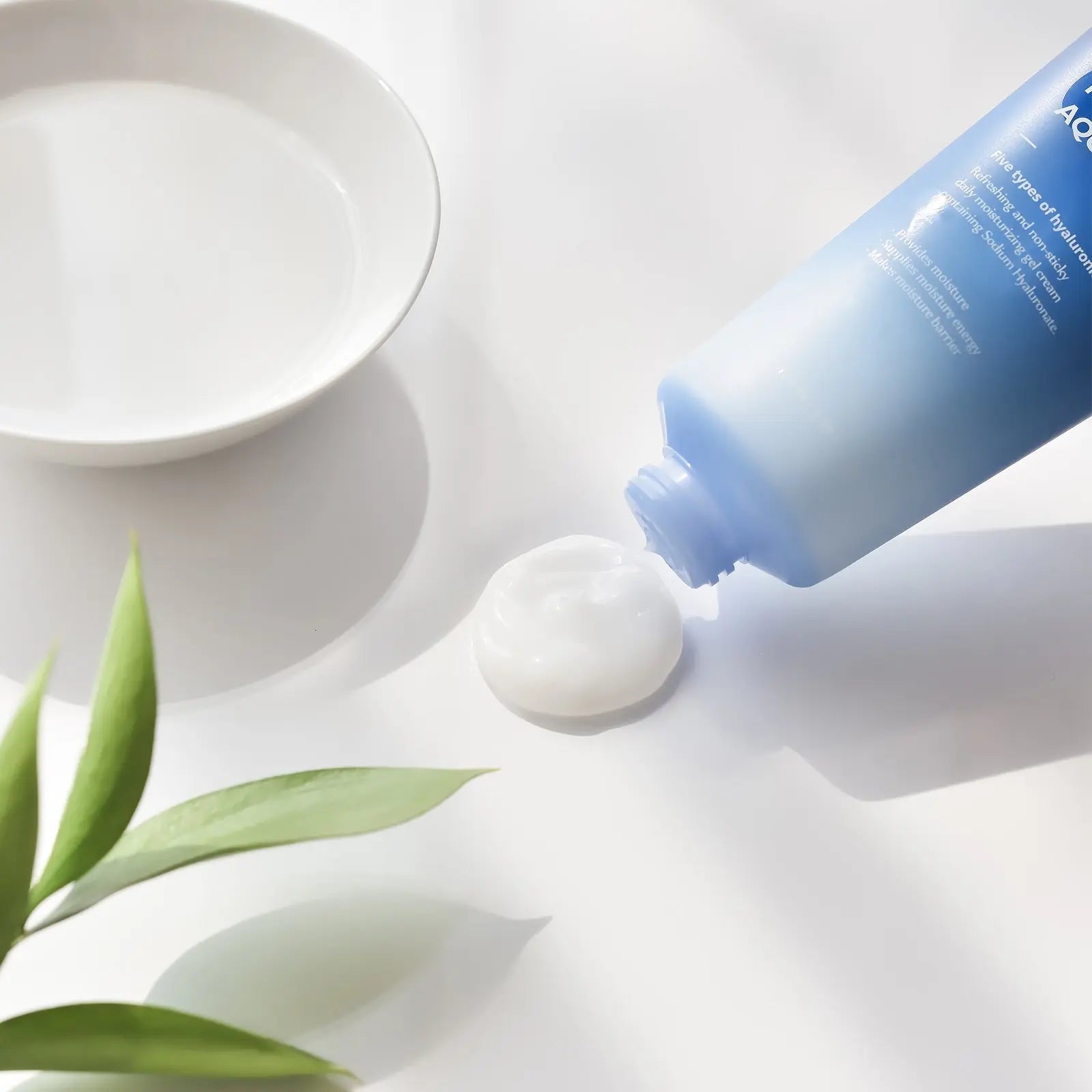 Isntree Hyaluronic Acid Aqua Gel Cream - Atelier De Glow
