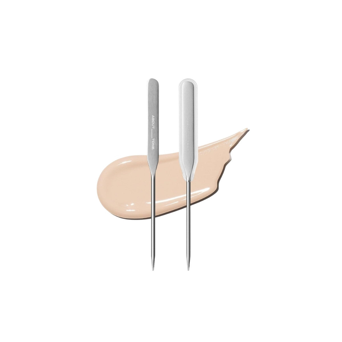 ABOUT_TONE spatula for preventing cakey makeup and achieving a seamless base – Precision beauty tool for a natural look from Atelier De Glow UK.