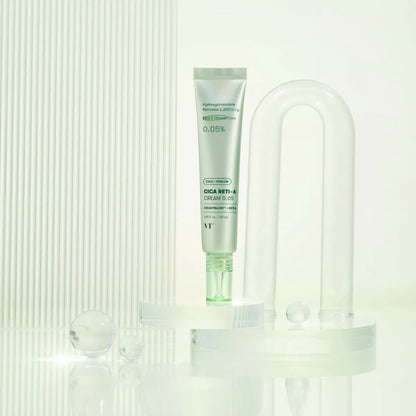VT Cica Reti-A Cream 0.05 30ml | Atelier De Glow