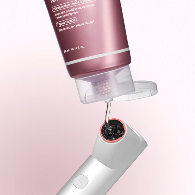 Thick, clear, and cushiony non-sticky gel matrix texture of Medicube PDRN Booster Gel smoothing onto a facial canvas at Atelier De Glow UK.