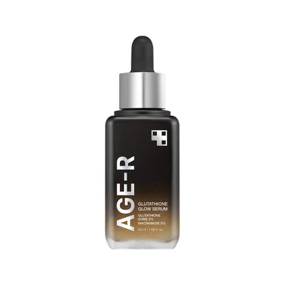 Slinky, ultra-hydrating, and clear iridescent fluid texture of Medicube Glutathione Glow Serum gliding smoothly onto a facial canvas at Atelier De Glow UK.