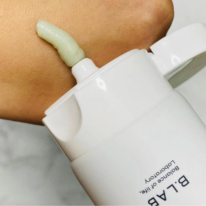 B.LAB Matcha Cleanser for sensitive, sun-stressed skin in Dubai – Gentle pH 5.5 Korean foaming face wash to remove urban grit with fast delivery in UK
