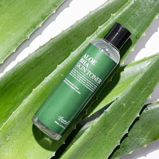 Achieve Smooth and Clear Skin with Benton Aloe BHA Skin Toner at Atelier de Glow