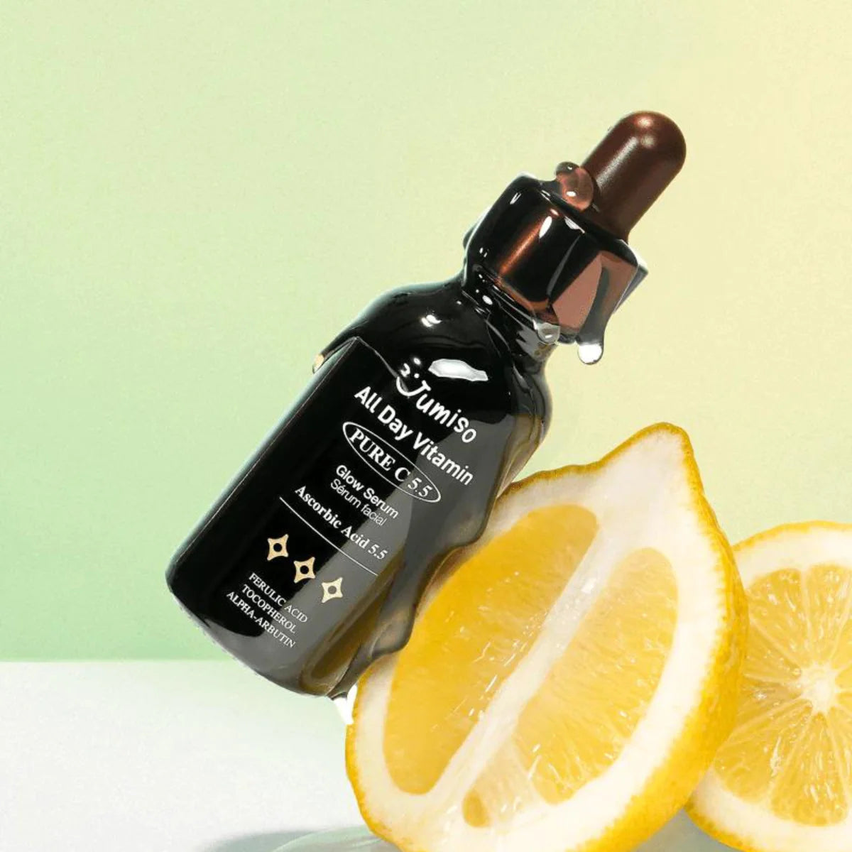 Clear, lightweight fluid texture of Jumiso Pure C 5.5 Serum – Non-stinging, fast-absorbing antioxidant ampoule with a low pH of 3.95 at Atelier De Glow UK.