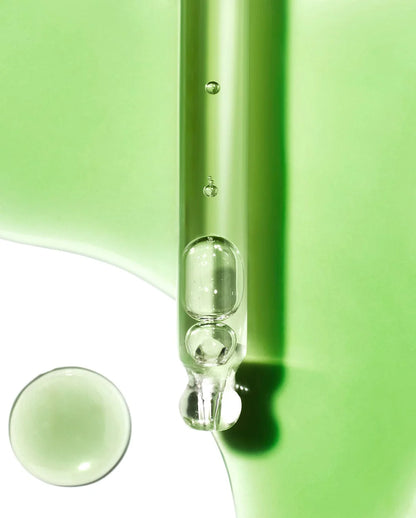 Lightweight, hydrating texture of Anua Azelaic Acid Serum – Non-sticky, fast-absorbing soothing liquid for sensitive skin at Atelier De Glow UK.