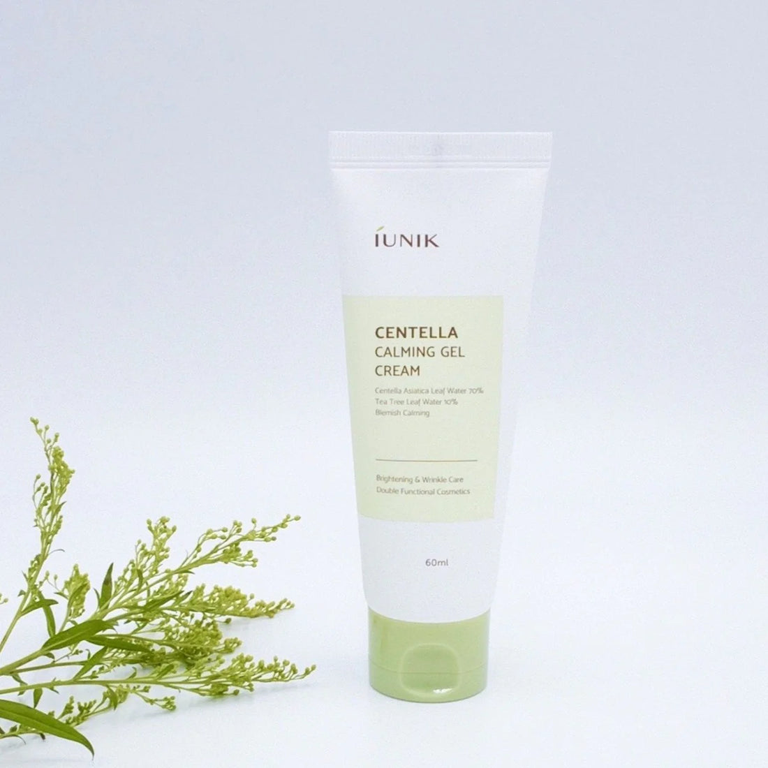 iUNIK Centella Calming Gel Cream 60ml: Calming and Moisturizing Cream for Sensitive Skin at Atelier de Glow