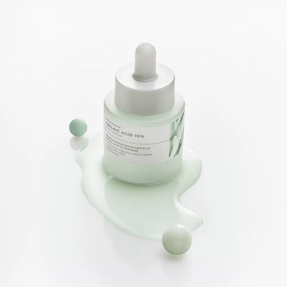 Lightweight, non-gritty texture of SKIN1004 Azelaic Acid 10 – Fast-absorbing, milky ampoule for a comfortable matte finish at Atelier De Glow UK.